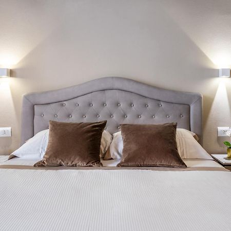 Santa Croce Luxury Suite - Dolcevita Holiday Florencia Exterior foto